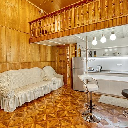 Rustaveli Central ApartHotel Tbilisi Esterno foto