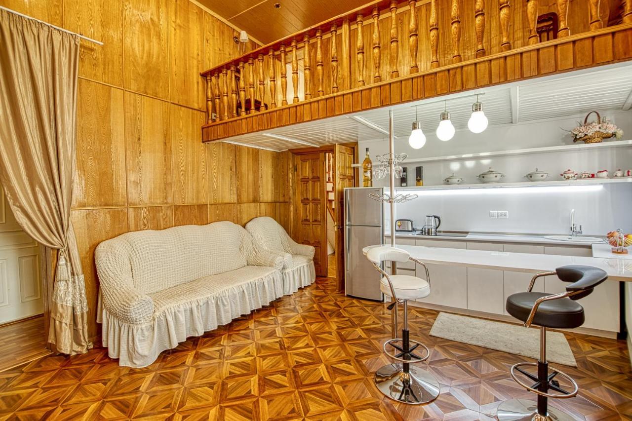 Rustaveli Central ApartHotel Tbilisi Esterno foto