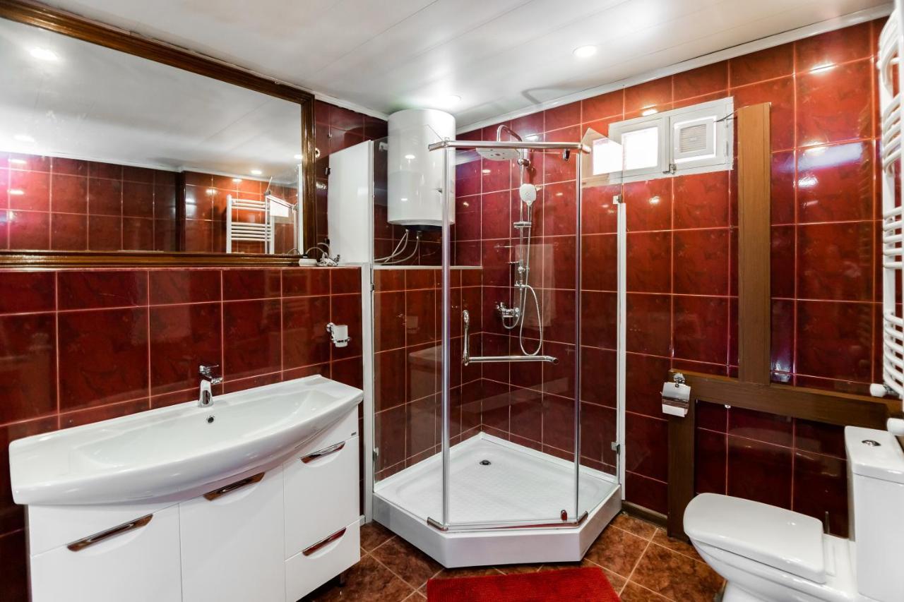 Rustaveli Central ApartHotel Tbilisi Esterno foto